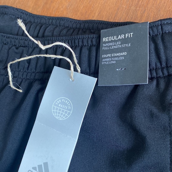 Adidas Black/black  3-stripe joggers. Large. Regular fit. Like New! 🔥 - Picture 4 of 8